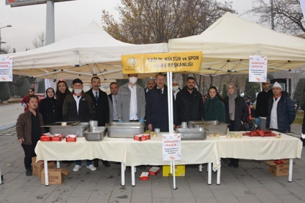 S.Ü’de Üç Ayların Coşkusu: Öğrencilere "Şivlilik" İkramı
